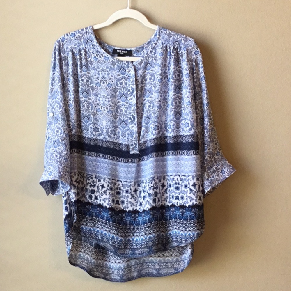 SOLD Nine West Floral Blue & White Pattern Top